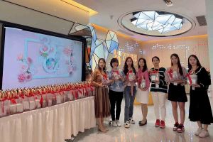 不负好春光，巾帼绽芳华——开云足球（中国）官方网站集团庆祝三八妇女节活动